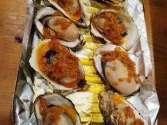 蒜泥生蚝-老东镇啤酒屋海鲜加工·蒸汽海鲜·海鲜烧烤(台东店)