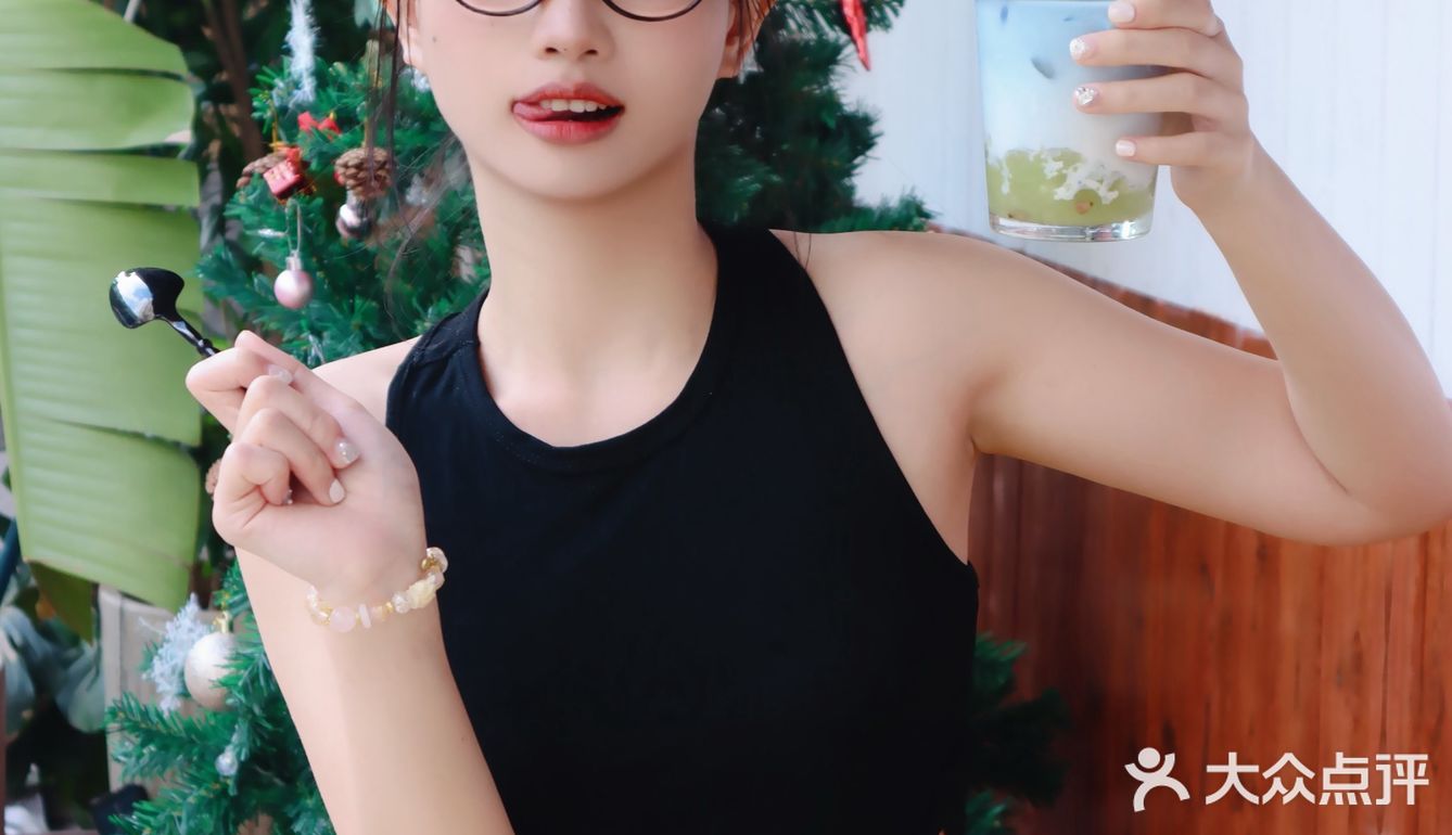 给大家找到圣诞🎄月可以来喝的海口下午茶
