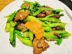 芥兰红腰豆炒牛肉-金翠河烧鹅粤式茶餐厅(龙湖三千集天街店)