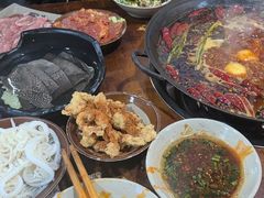-黄潇洒老火锅(九眼桥宏济巷店)
