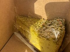 双重酥粒开心果蛋糕-星巴克臻选(莘庄仲盛店)