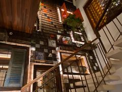 -Cuc Gach Quan Restaurant