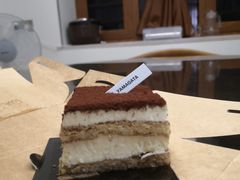 提拉米苏-山形面包店