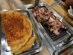 -清真·东拉黑炭火烤羊腿(世通·国际店)