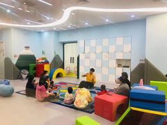 -美国谷斯妈妈早教中心 (陆家嘴店)