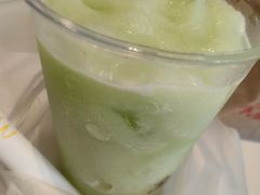 油柑雪冰-麦当劳(总统大酒店店)