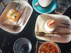 -UNI UNI(环亚凯瑟琳店)