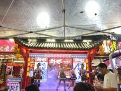 -刘姐啤酒鱼民族演艺餐厅(西街总店)