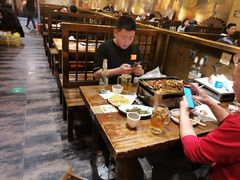 大堂-小俩口烧烤东北菜(双井店)