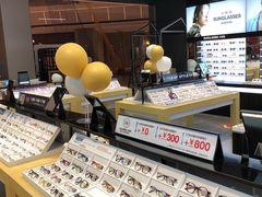 -LOHO眼镜(上海晶耀前滩商场店)