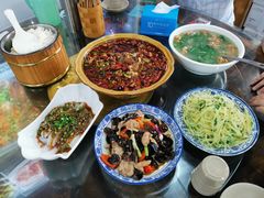 -聚八方土菜馆(余松路店)