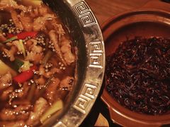 -有红鸡毛店·川菜(建设路店)