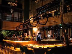 -The ROOF (通盈中心店)