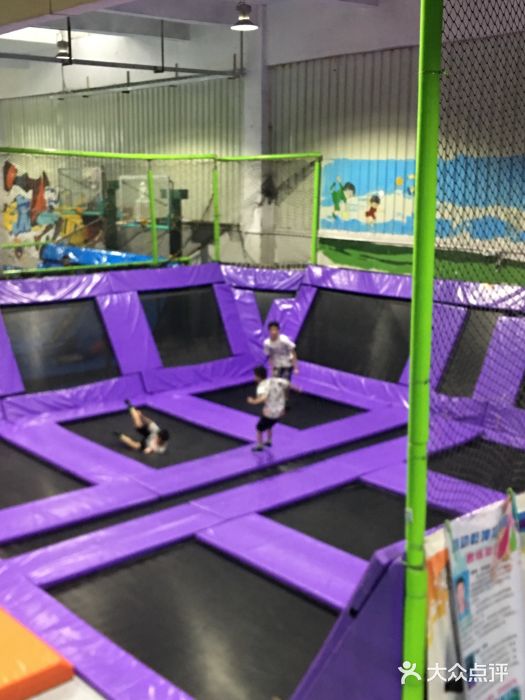 蹦贝JumpingJack运动中心·炫飞蹦床(龙华店)图片