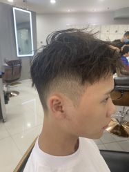 点击看大图 -八佰伴8008星级形象店
