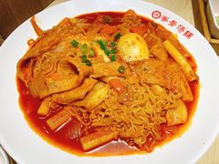 拉面炒年糕-韩香福脊骨汤锅(上杭路店)