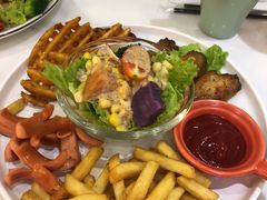 -丽莎沙拉轻食餐厅(国贸店)