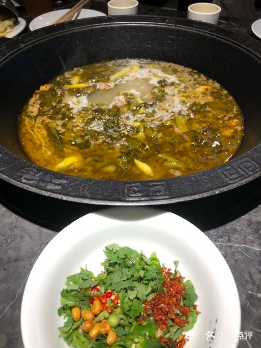 大鱼山房(14年品质店)老坛酸菜锅图片 - 第1张