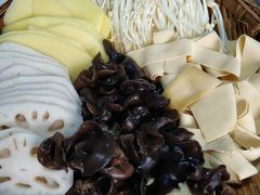 -马帮寨院坝火锅(龙港公园店)