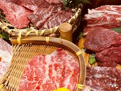 -山川小町·极番烧肉(新地假日广场店)