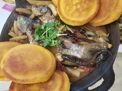 -鹤乡东北菜(崮山路店)