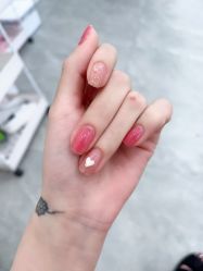 -七彩虹美甲美睫 半永久