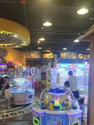 -卡通尼乐园(宝山龙湖天街店)