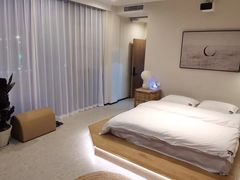 -叁山与肆客服号民宿(龙泉阳光城百工堰公园店)