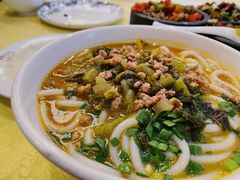 小锅米线-蝴蝶泉宾馆-中餐厅