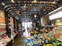 -钟书阁(松江泰晤士小镇店)