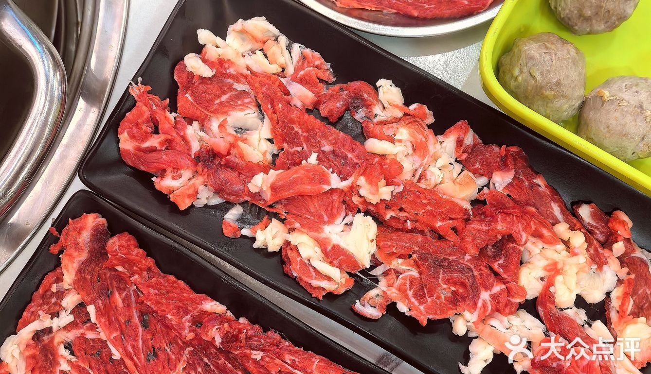 人均四十多，吃到扶墙走的牛肉火锅[点赞]