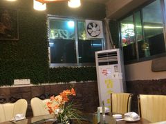-食德喜·阳山鸡王食研基地