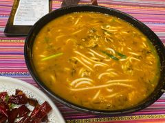 -香巴拉云南餐厅(华莱坞店)