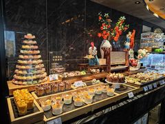 -雍容荟帝王蟹活龙虾展台自助(IFS黑金店)