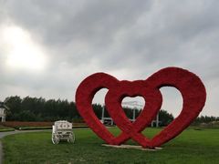 -北纬44度·金珠花海休闲农业旅游景区