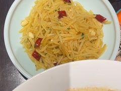 -川流不息·地道川菜·小龙虾(松东路店)