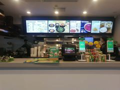 -老乡鸡(武汉中南梅苑小区地铁站店)