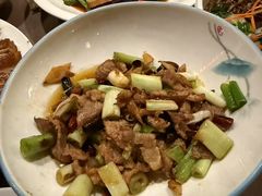 弥勒杀猪菜-湖泉水云间餐厅·弥勒地道菜(B座店)