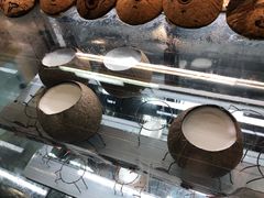 -椰爺爺·椰子冻砵仔糕