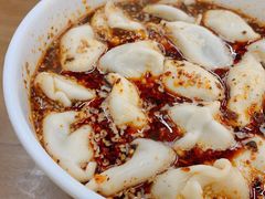 酸汤牛肉水饺-回坊马二饺子馆
