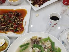 -洪平血旺椒麻鸡雅鱼饭店(熊猫大道店)
