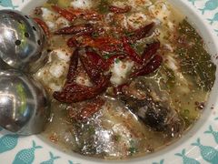 -姚姚酸菜鱼·金戈戈香港豉油鸡(喜荟城联名店)