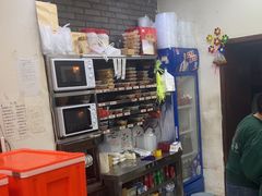 -湖南人家湘菜馆(镇江路店)
