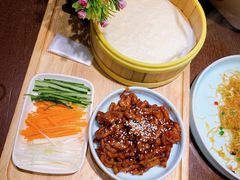 京酱肉丝夹饼-小菜园新徽菜(苏州繁花中心店)