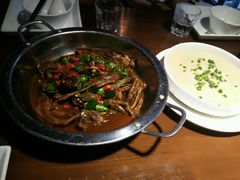 三头六臂-妈妈菜(银城中路店)