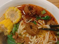 香辣肥肠面-富源春面馆(四川北路店)