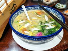 -香麒园·过桥米线·南湖雅宴