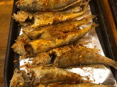 -老东镇啤酒屋海鲜加工·蒸汽海鲜·海鲜烧烤(台东店)