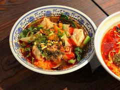 -爆炸头阿姨小四川正宗川味小吃(无任何分店)