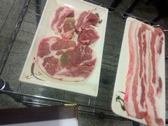 -豚豚猪村烤肉·韩国烤肉(总店)